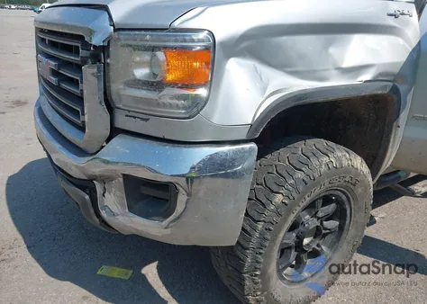 2018 GMC Sierra 2500Hd z USA, uszkodzony, nr VIN 1GT12REG9JF241045